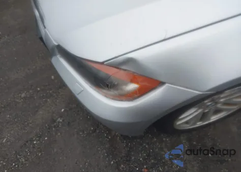 2006 BMW 325I z USA, uszkodzony, nr VIN WBAVB13586KX39317